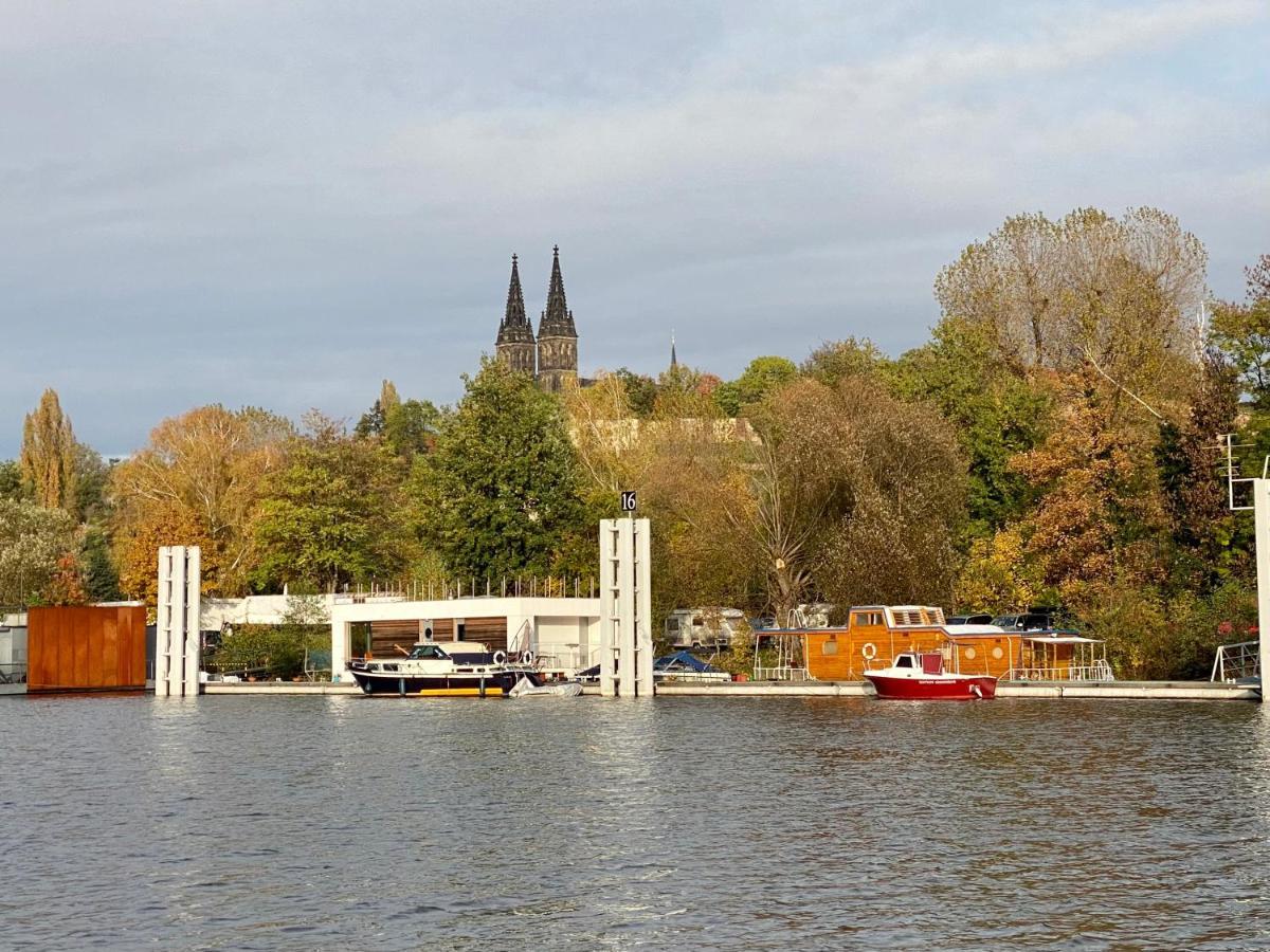 Houseboat Ginger Prague Otel Dış mekan fotoğraf