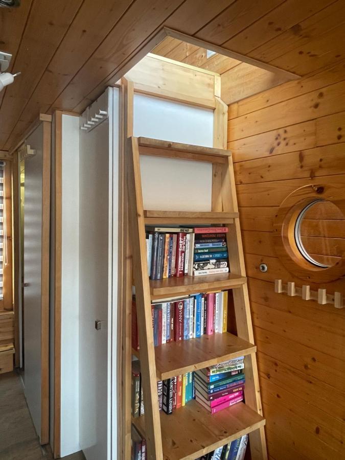 Houseboat Ginger Prague Otel Dış mekan fotoğraf